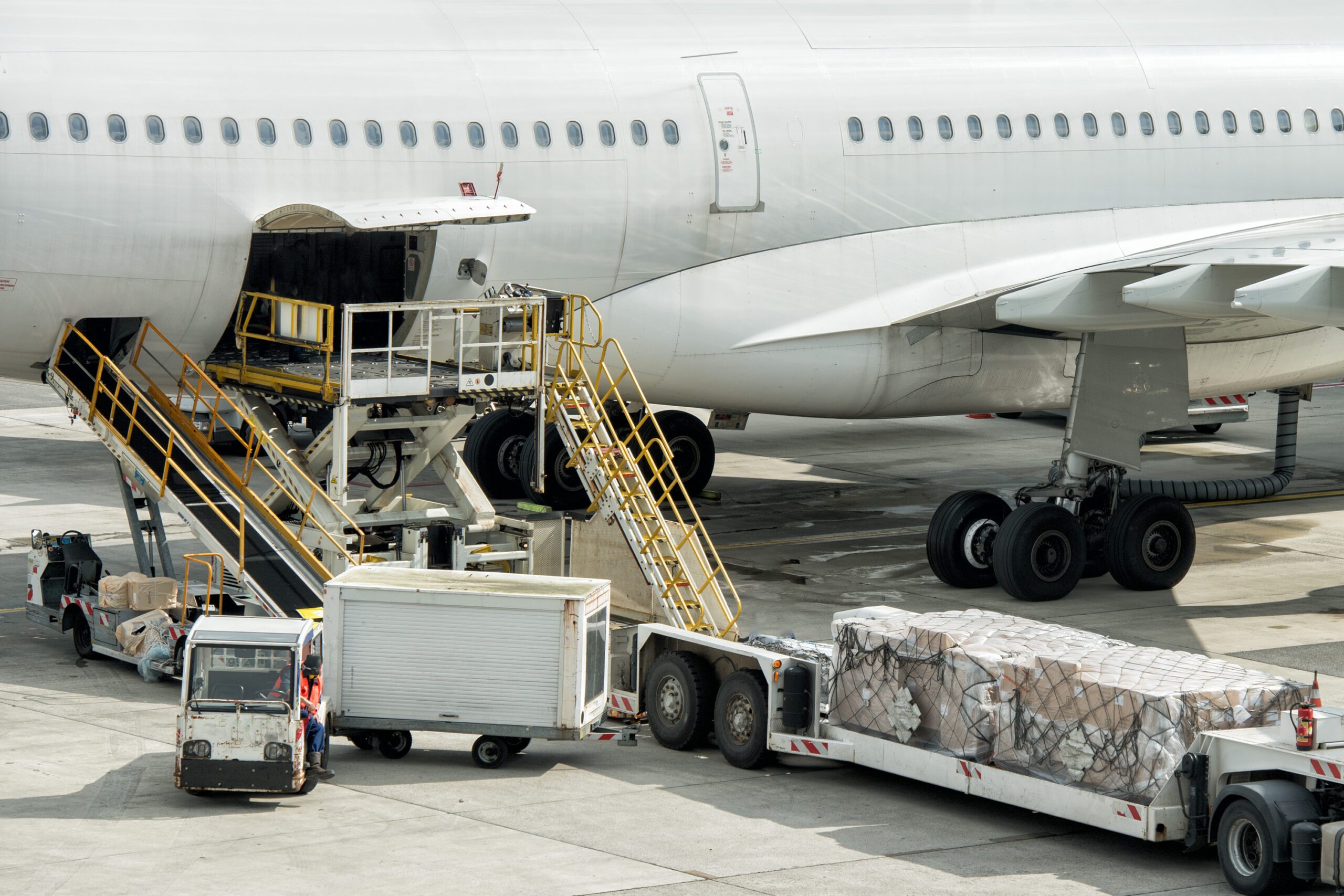 FastShipNova Logistics shipping and delivery